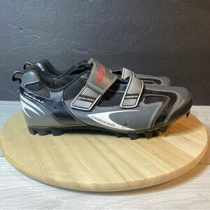 Louis Garneau Versis Mens 12.5 USA Cycling Shoes